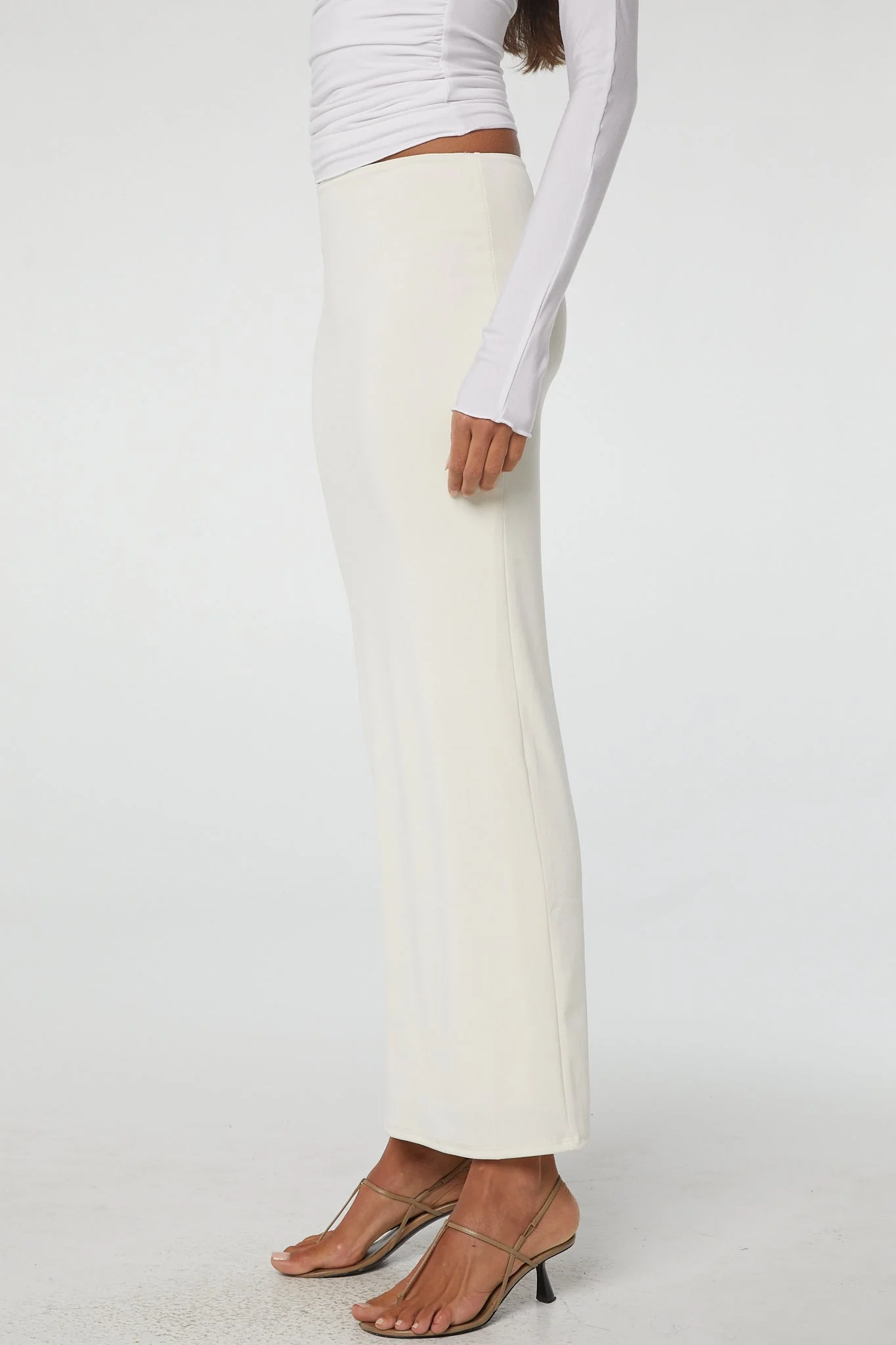 Eiza - Image 4