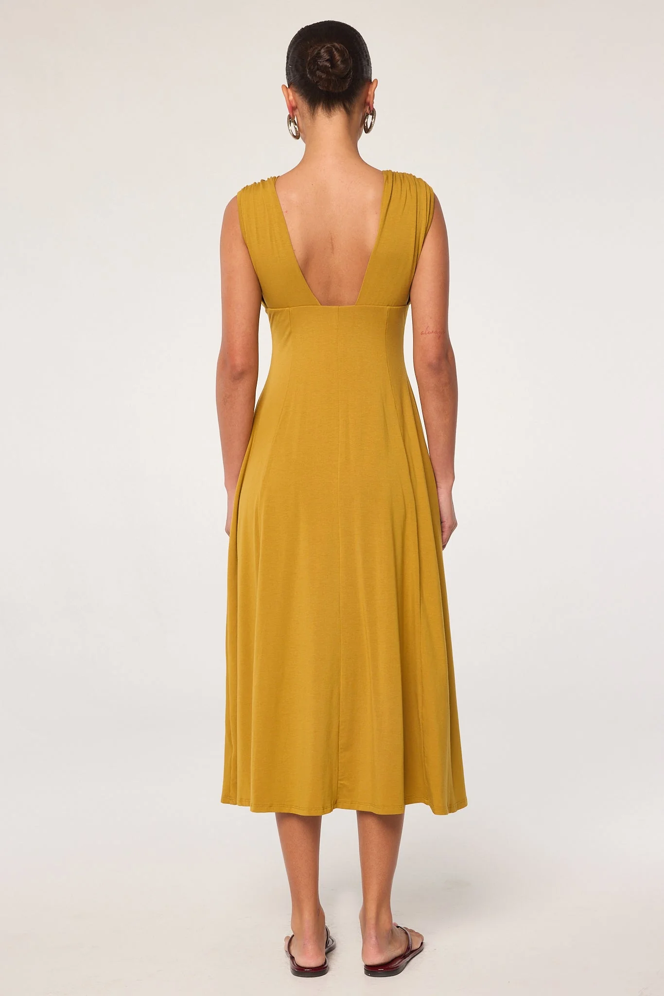 Elva - Image 5